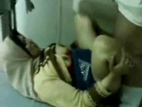 Luna Daniels gudang boep dan Kristen Scott menjilat satu sama lain di posisi 69