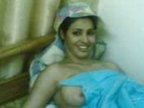 Heather Vahn menawarkan vaginanya yang gudang bokip basah