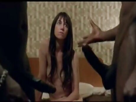 Dokter seksi melakukan gudang video bokep sma pekerjaannya dengan benar