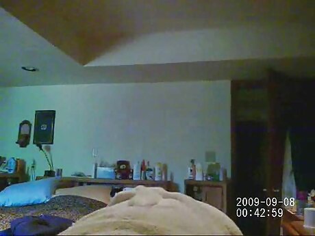 Gadis gudang video boke seksi Kennedy Leigh mendapat imbalan dengan kontol keras